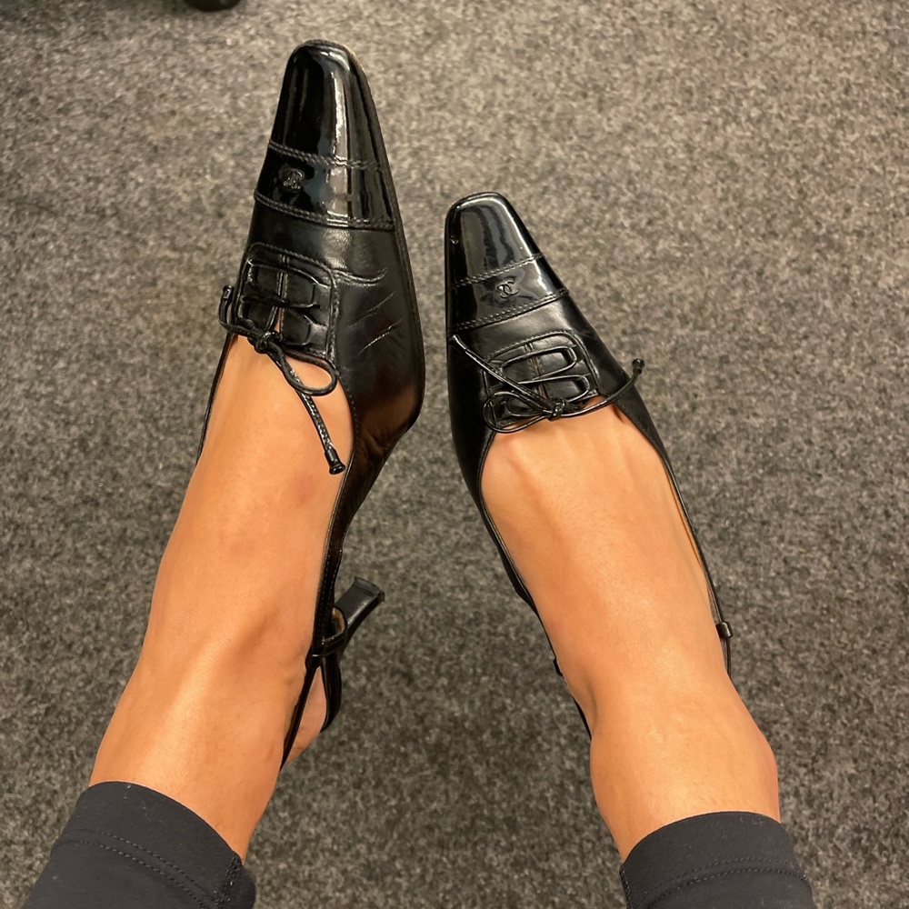 Chanel kitten heels
